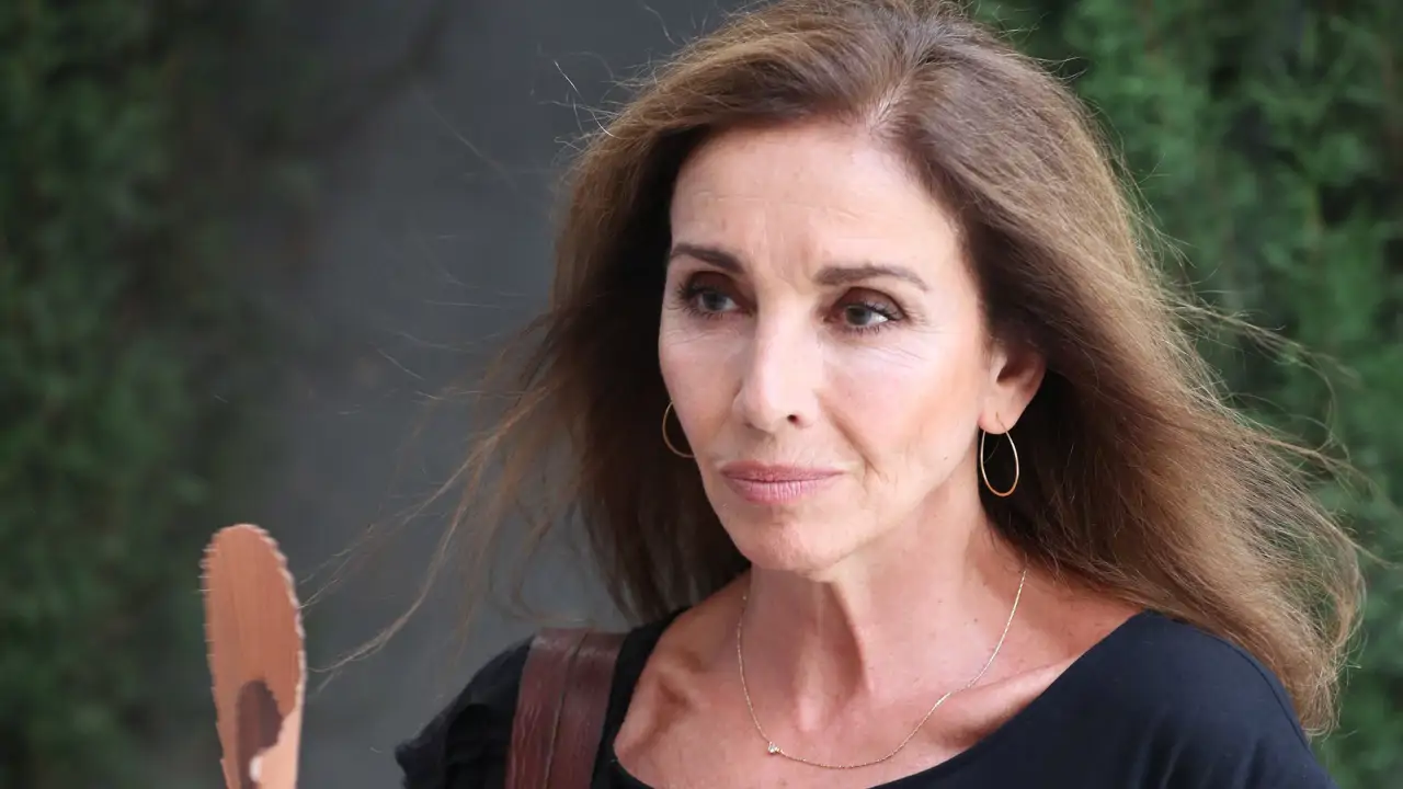 Ana Belén se sincera para Lecturas: "Yo enseguida me ataco por todo pero Víctor sabe siempre quitarle hierro a las cosas. Lo único que le pone enfermo es que lleguemos tarde a los sitios"