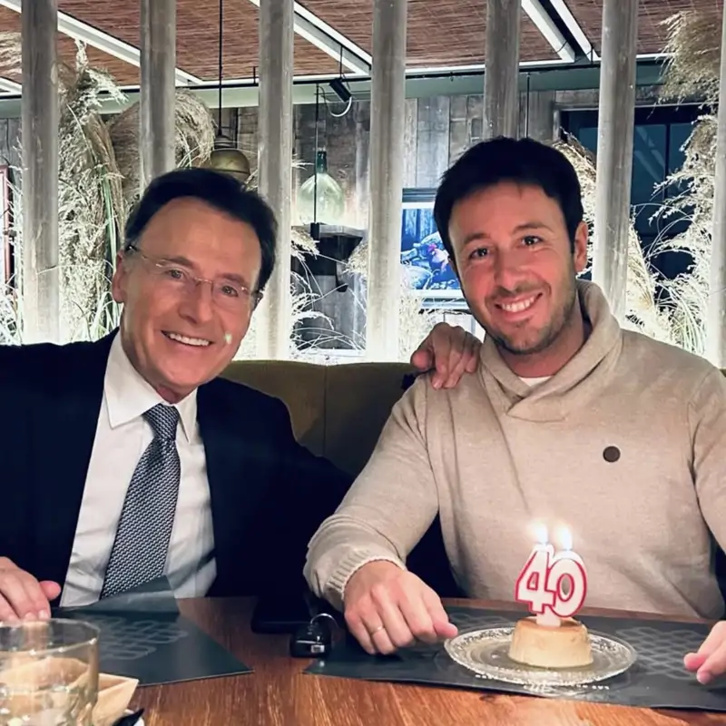 Matías Prats Jr. comparte la foto inédita de un momentazo con su padre y su hijo, la primera imagen de los tres Matías juntos