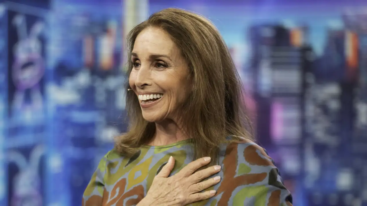 Ana Belén (74 años): “Hay que cuidar la voz y, para que no envejezca, hay que hacer muchos ejercicios y hablar un poco más agudo”