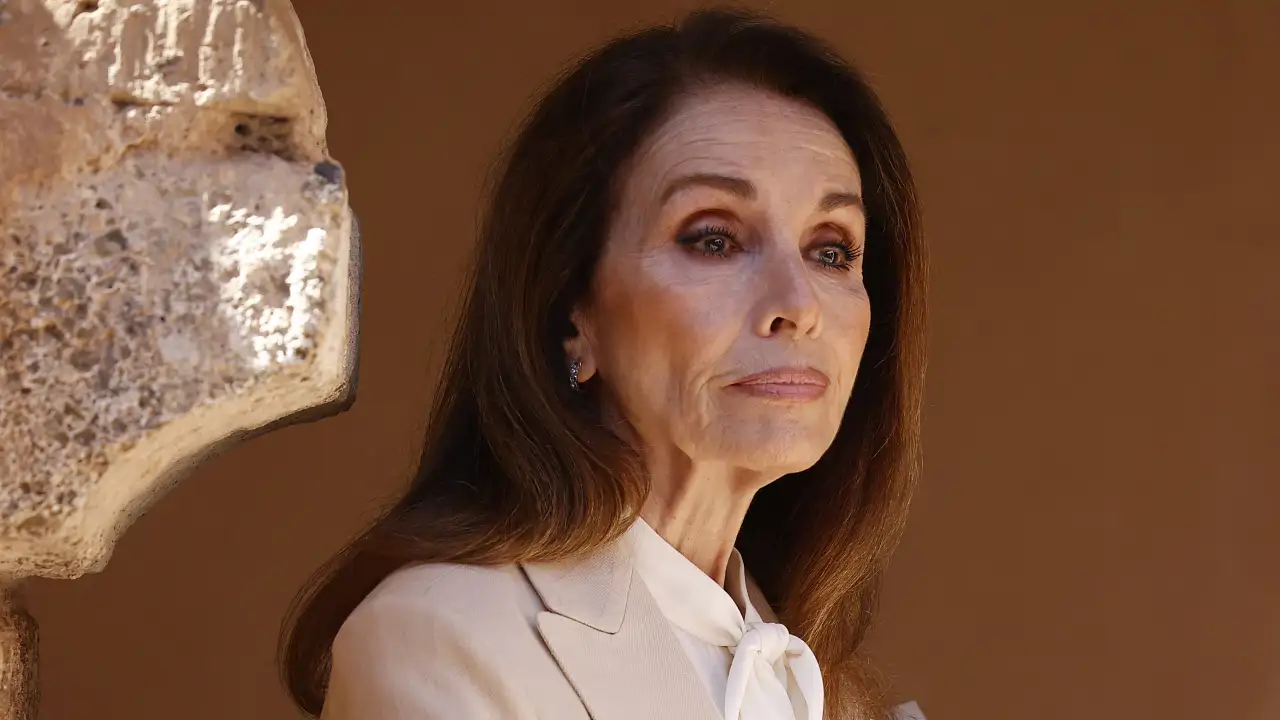 Ana Belén se rompe al recibir la noticia más triste minutos antes de 'El Hormiguero': "Acaba de dejarnos... Ha sido una amiga en los más de cincuenta años que nos conocemos"