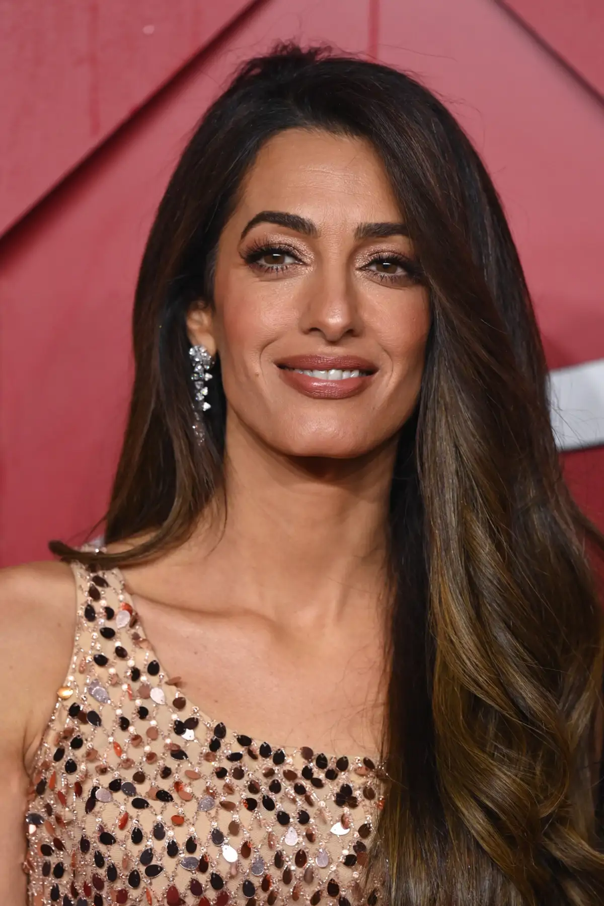 Color de pelo tendencia verano 2025 bronze