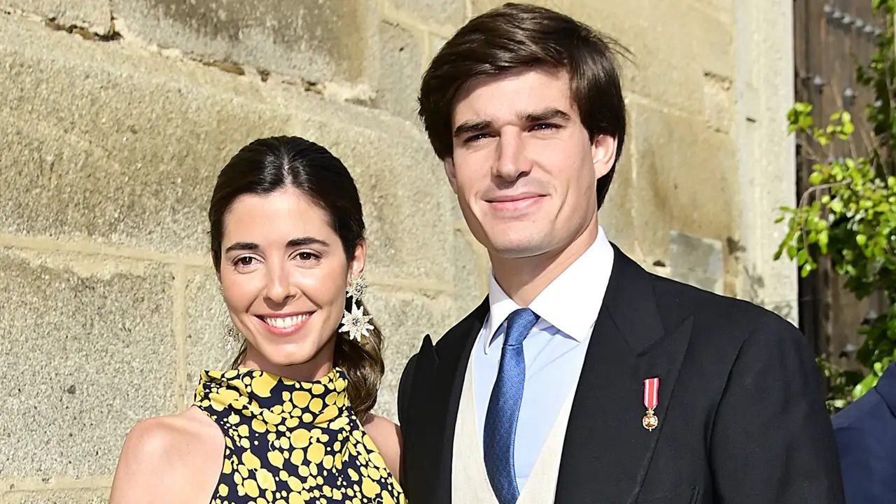 Belén Corsini y Carlos Fitz-James dan la bienvenida a su segundo hijo: así es el nombre poco común y cargado de historia que han elegido