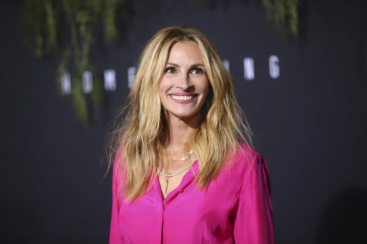 Julia Roberts explica por qué apareció con vello en las axilas en un estreno