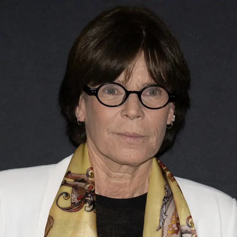 Una psicóloga advierte sobre Estefanía de Mónaco a los 60 años: "Se ha quitado esa máscara, ya no intenta agradar a nadie. Ha elegido la paz sobre el espectáculo"