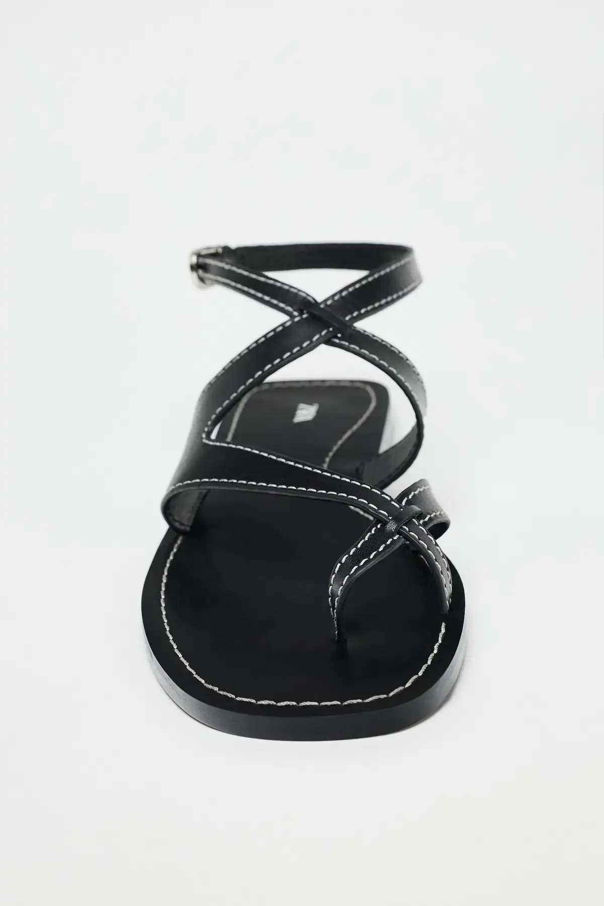 Sandalias planas rebajas verano Zara
