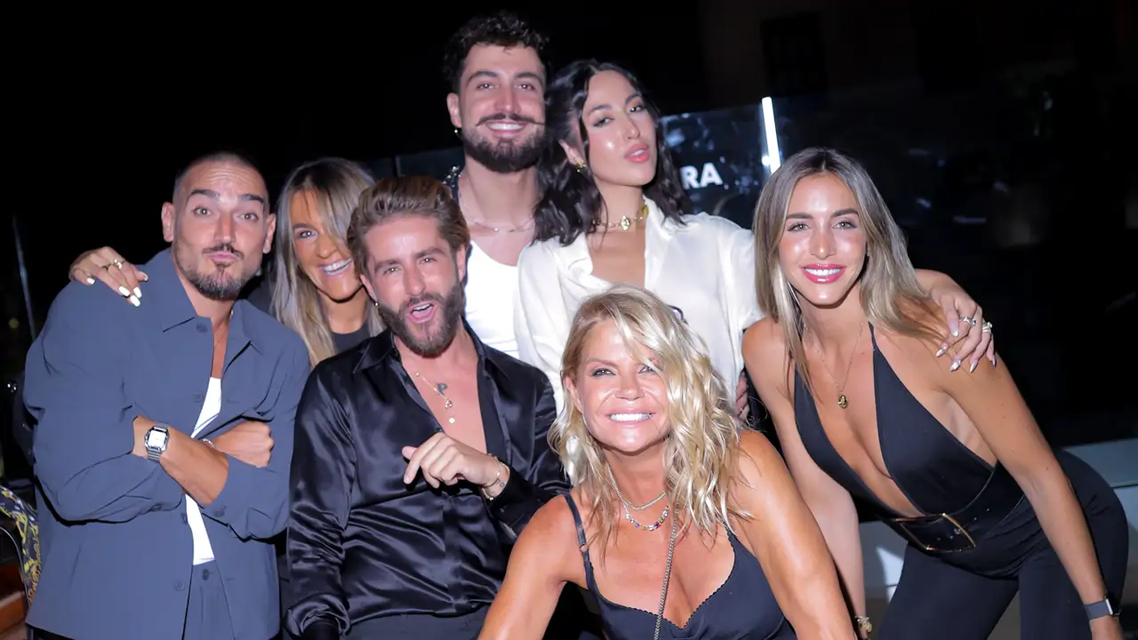 Entramos en el espectacular fiestón de cumpleaños de Pelayo Díaz ('Supervivientes 2025'): todos los invitados, fotos inéditas y un detalle muy especial