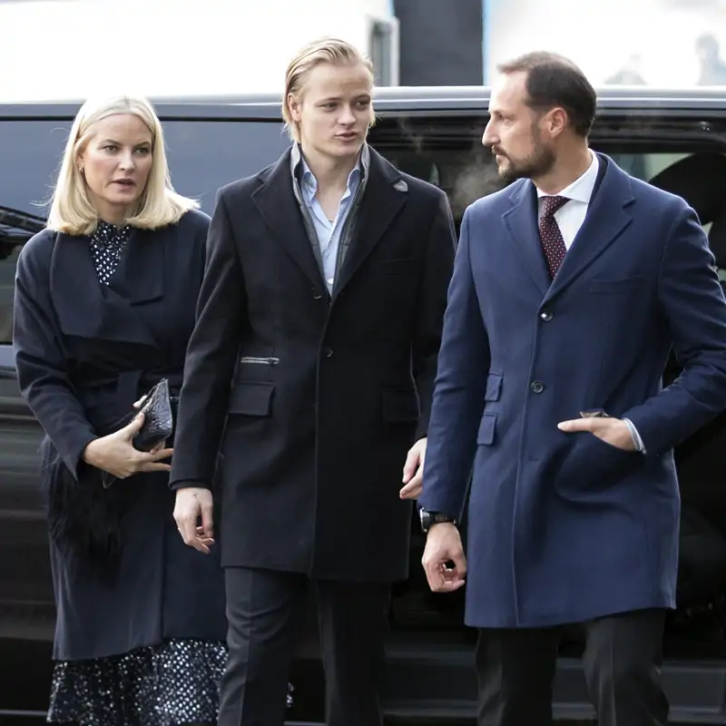 Mette-Marit, Haakon y Marius Borg