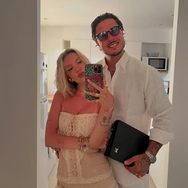 Carlo Costanzia abre su álbum más íntimo con Alejandra Rubio en mitad de la polémica