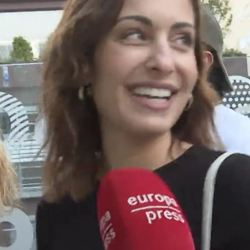 Hiba Abouk se pronuncia sobre los planes de boda de Álvaro Muñoz Escassi y Sheila Casas