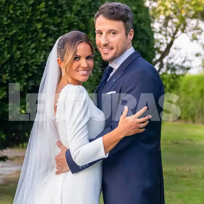 El pequeño tirón de orejas de Luis Pliego, director de Lecturas, a Marta López: "Nos tuvo una hora esperando en su boda"
