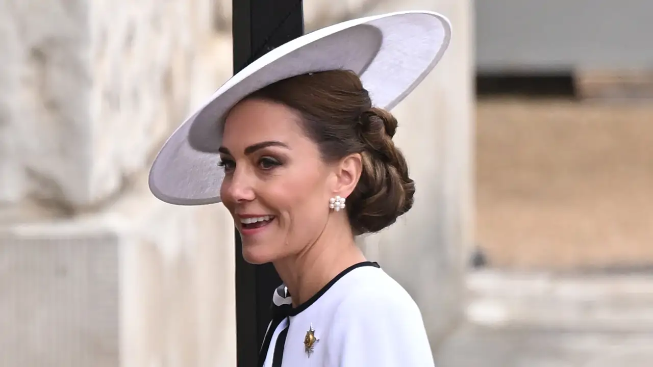 Sandra Mira, diseñadora española de sombreros y tocados: "Kate Middleton es un referente. El equilibrio entre modernidad y tradición que tan bien sabe manejar"