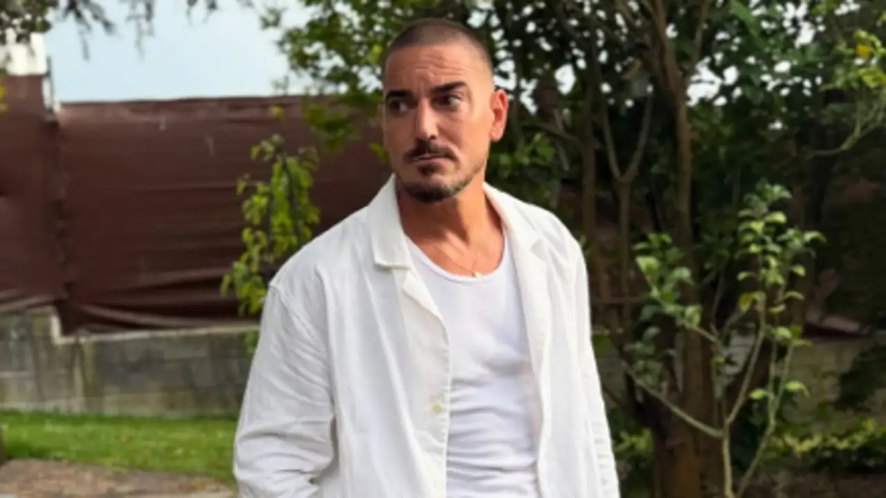 Damián Quintero disfruta de unas vacaciones con su mujer y su hija tras los rumores de crisis e infidelidad 