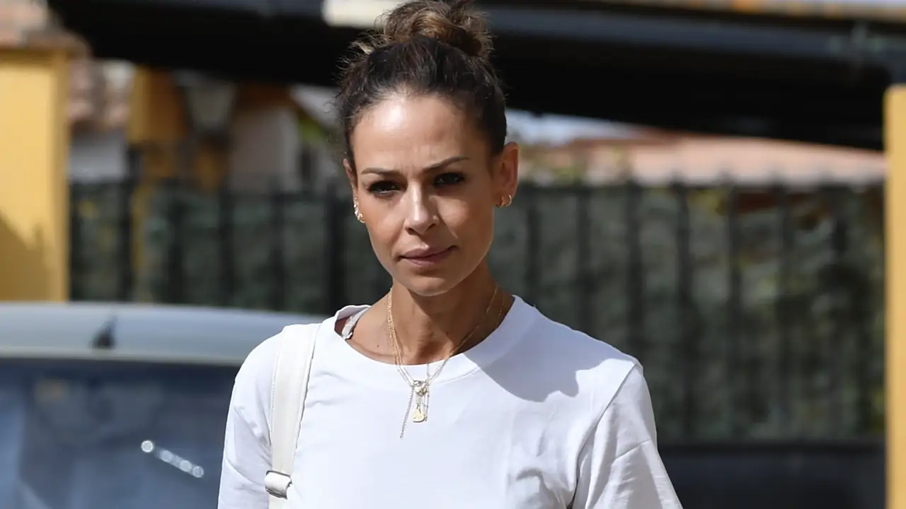 Eva González termina en el médico en la peor semana de su ex marido, Cayetano Rivera: "No me encuentro bien"