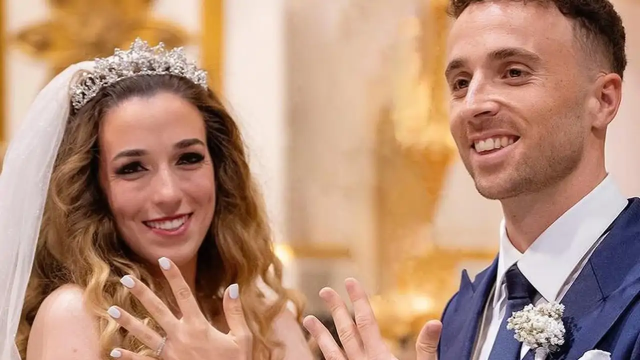 El dolor de Rute Cardoso, mujer del futbolista Diogo Jota, tras el fatal accidente que ha acabado con su vida a los 28 años: se casaron hace una semana