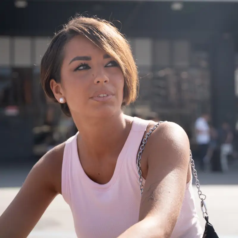 Noticias del corazón: de la reacción de Anita Williams al comunicado de Montoya a la irrupción de Belén Esteban en 'La Revuelta'