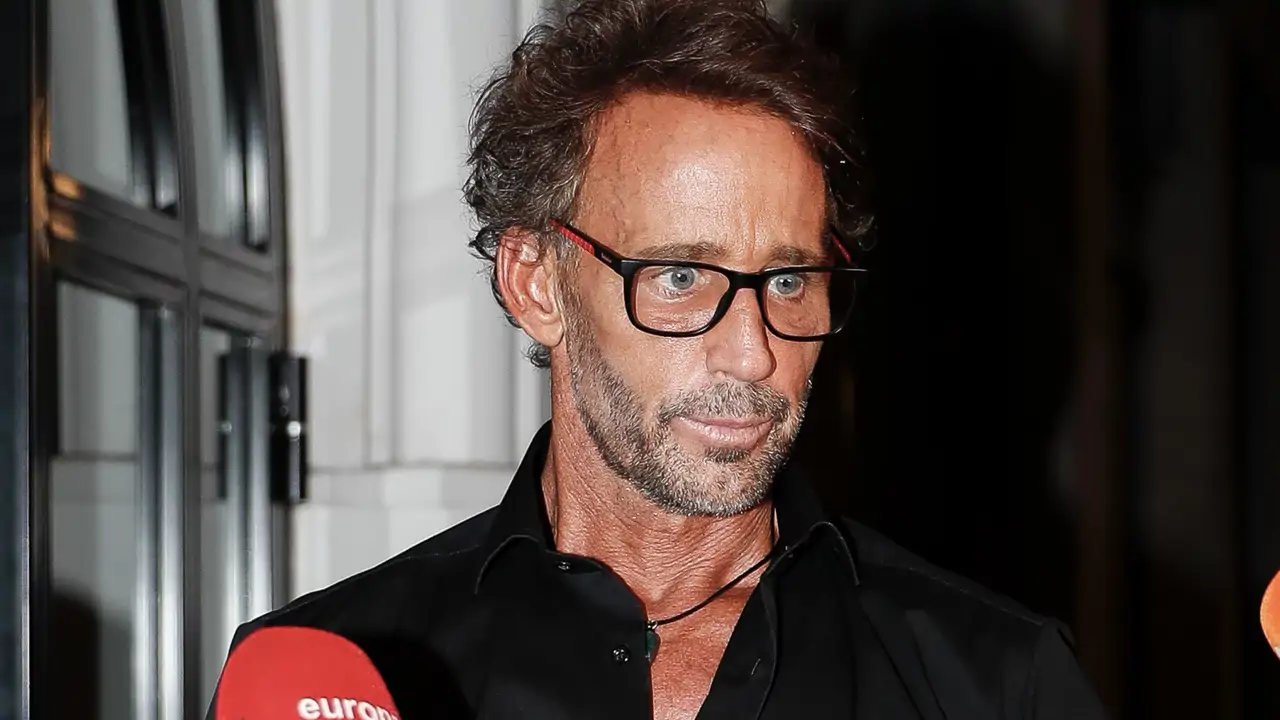 Luis Pliego, director de la revista Lecturas, advierte sobre Álvaro Muñoz  Escassi tras su ruptura con Sheila Casas: "Está desatado"