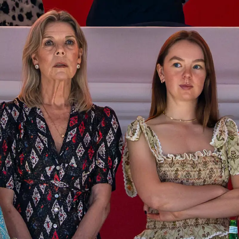 Carolina de Mónaco, Alexandra y Carlota