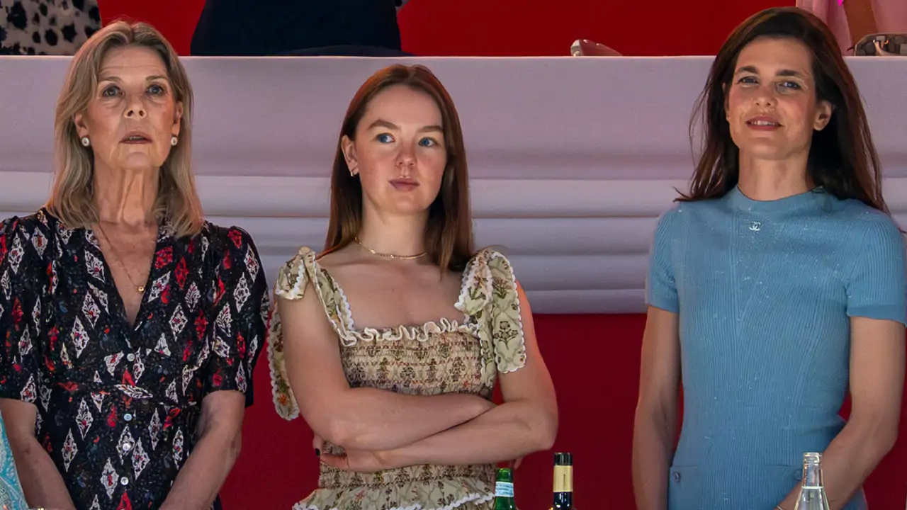 Trío de ases en la hípica: Carolina de Mónaco derrocha elegancia junto a sus hijas, Carlota Casiraghi y Alexandra de Hannover