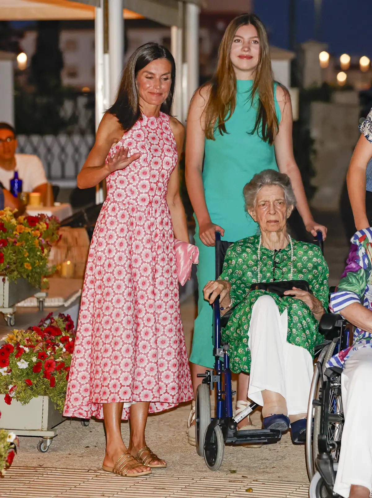 Letizia, infanta Sofía e Irene de Grecia