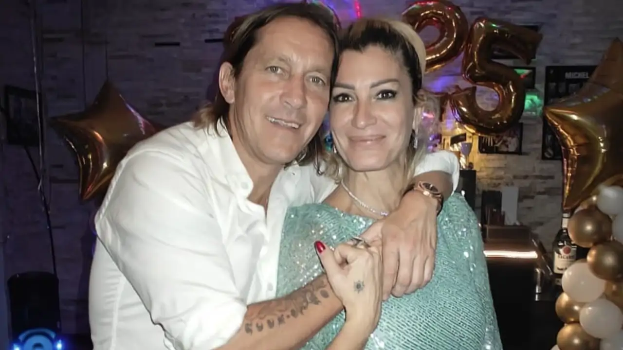 Michel Salgado y Malula Sanz celebran sus bodas de plata con una gran fiesta en Galicia: del vestido joya de la novia a los famosos invitados