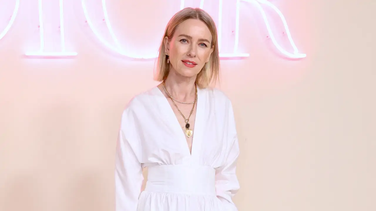 Zara liquida el vestido boho anchito y fluido que ha enloquecido a las mujeres de 60 con estilazo: un joya escondida en su web de las rebajas de este verano 