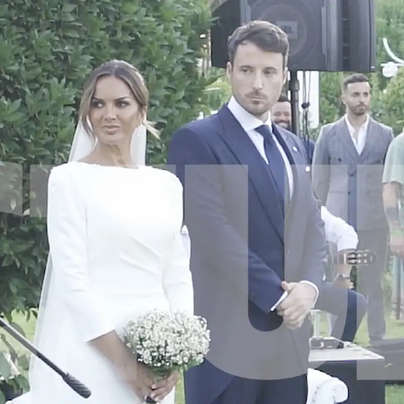 EXCLUSIVA | Te colamos en la romántica ceremonia nupcial de Marta López y Alejandro Huerta: de la emoción de la novia a su primer paseo como marido y mujer