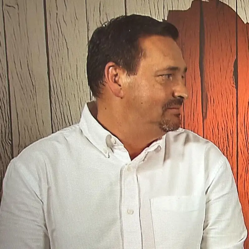 La extraña e incómoda petición de una comensal de 'First Dates' a su cita: "Perdón, perdón"