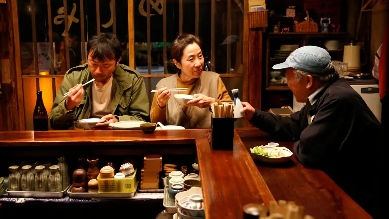 Esta serie de episodios cortos es la 'joya escondida' de Netflix que devorarás en verano: un drama con comedia en un restaurante misterioso que lo ha petado en todo el mundo
