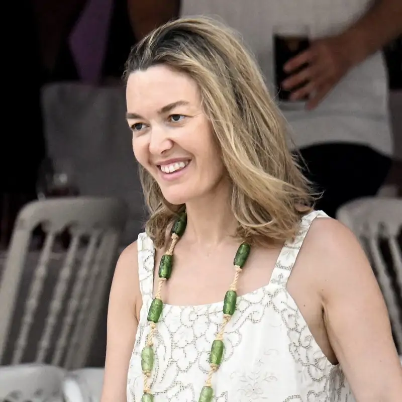Ni de lunares ni de flores, acaban de llegar a Zara los 10 vestidos largos en tendencia que más llevarás y mejor sientan en verano