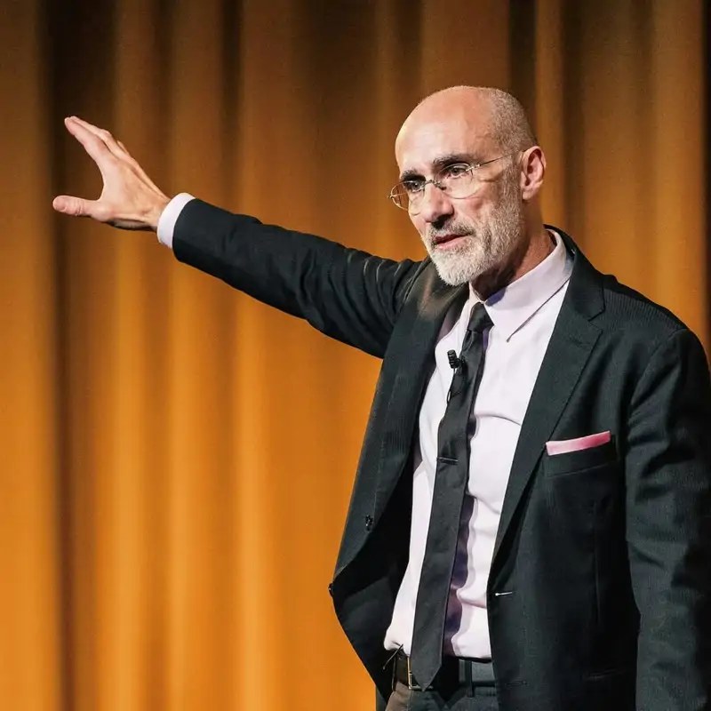 Arthur Brooks (61 años), experto en felicidad de Harvard: “Si solo nos moviera la búsqueda del placer, la vida sería ingestionable”