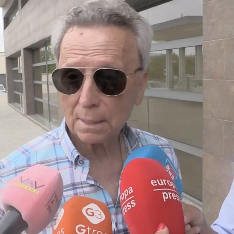 José Ortega Cano, en el funeral de Michu, desvela cómo está realmente José Fernando tras el fallecimiento de la madre de su hija