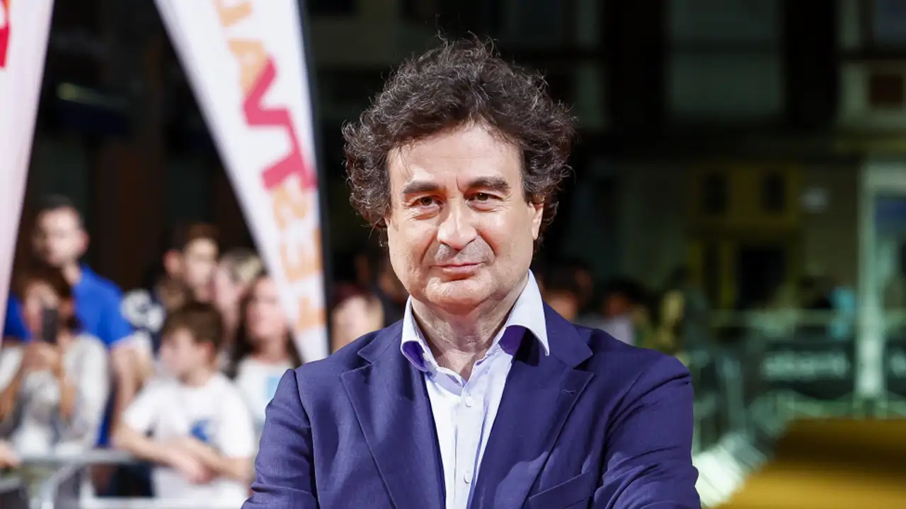 Pepe Rodríguez ('MasterChef'), muy emocionado, abre el álbum de la graduación de su hija: "A disfrutar de lo conseguido y de lo que queda por venir"