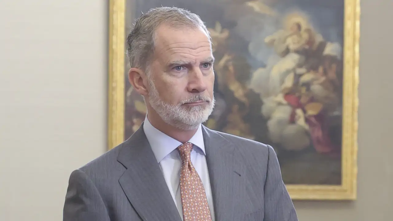 El rey Felipe VI da un giro 'in extremis' a su agenda: su viaje de última hora mientras Leonor encara su última fase en Elcano