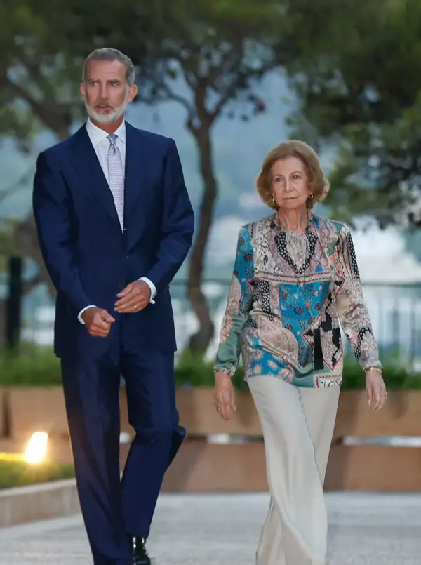El rey Felipe comunica una insólita decisión sobre la reina Sofía: el gesto con su madre que es toda una declaración de intenciones