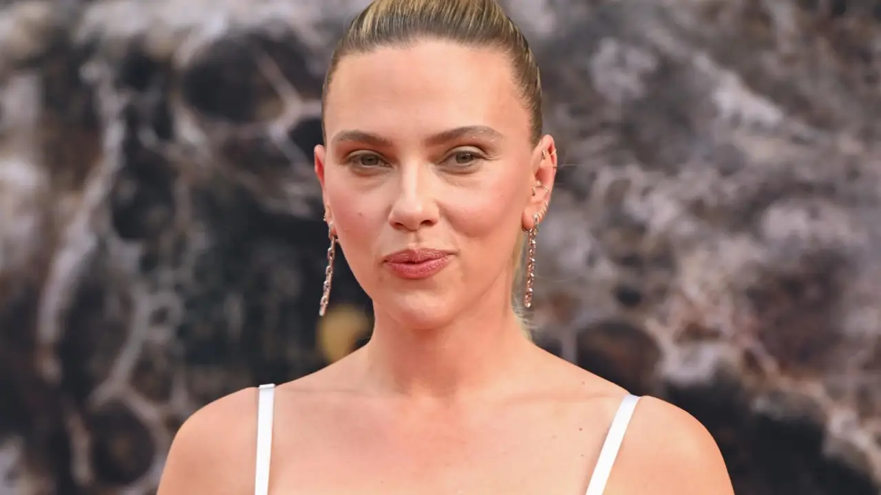 Scarlett Johansson (40 años): “Se trata de hacerme mayor y de que mi cuerpo cambie, pero pilates me ayudó a sentirme mejor” 