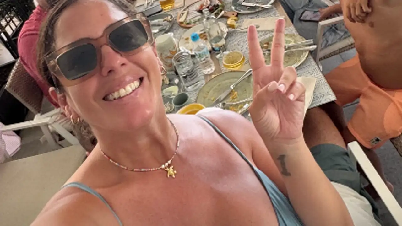 Anabel Pantoja comienza las celebraciones de su cumple: de la comida con amigos a la tarta más emotiva