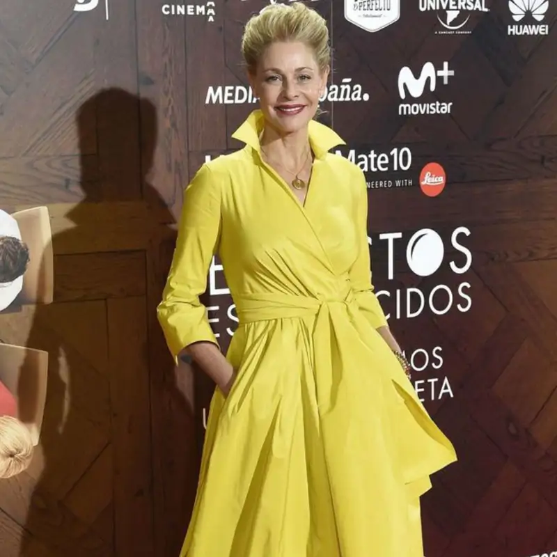 "Si tuviera 60 años compraría estas blusas bonitas de Lefties porque son tendencia, favorecen y quedan ideales con unos jeans básicos"