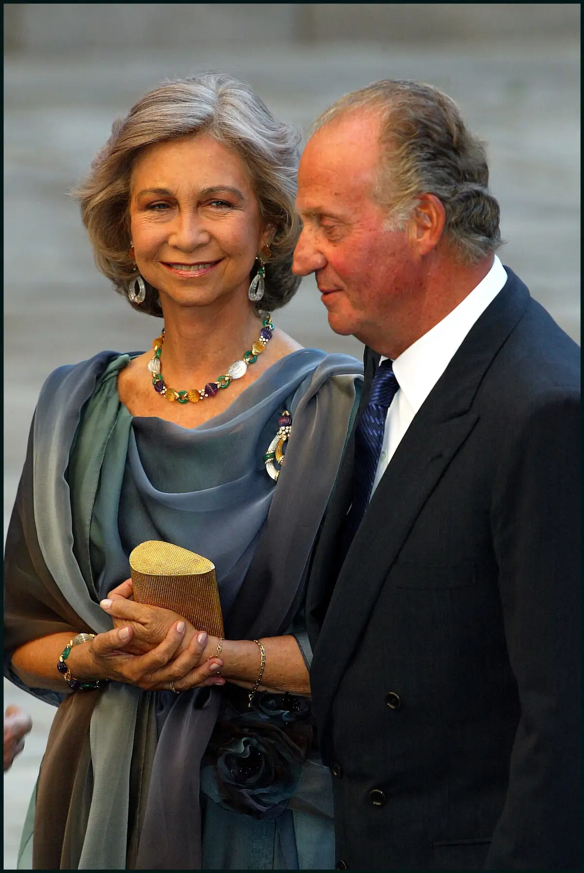 Pilar Eyre, experta en Casa Real, advierte: “La primera noche Juan Carlos y  Sofía rompieron la cama”