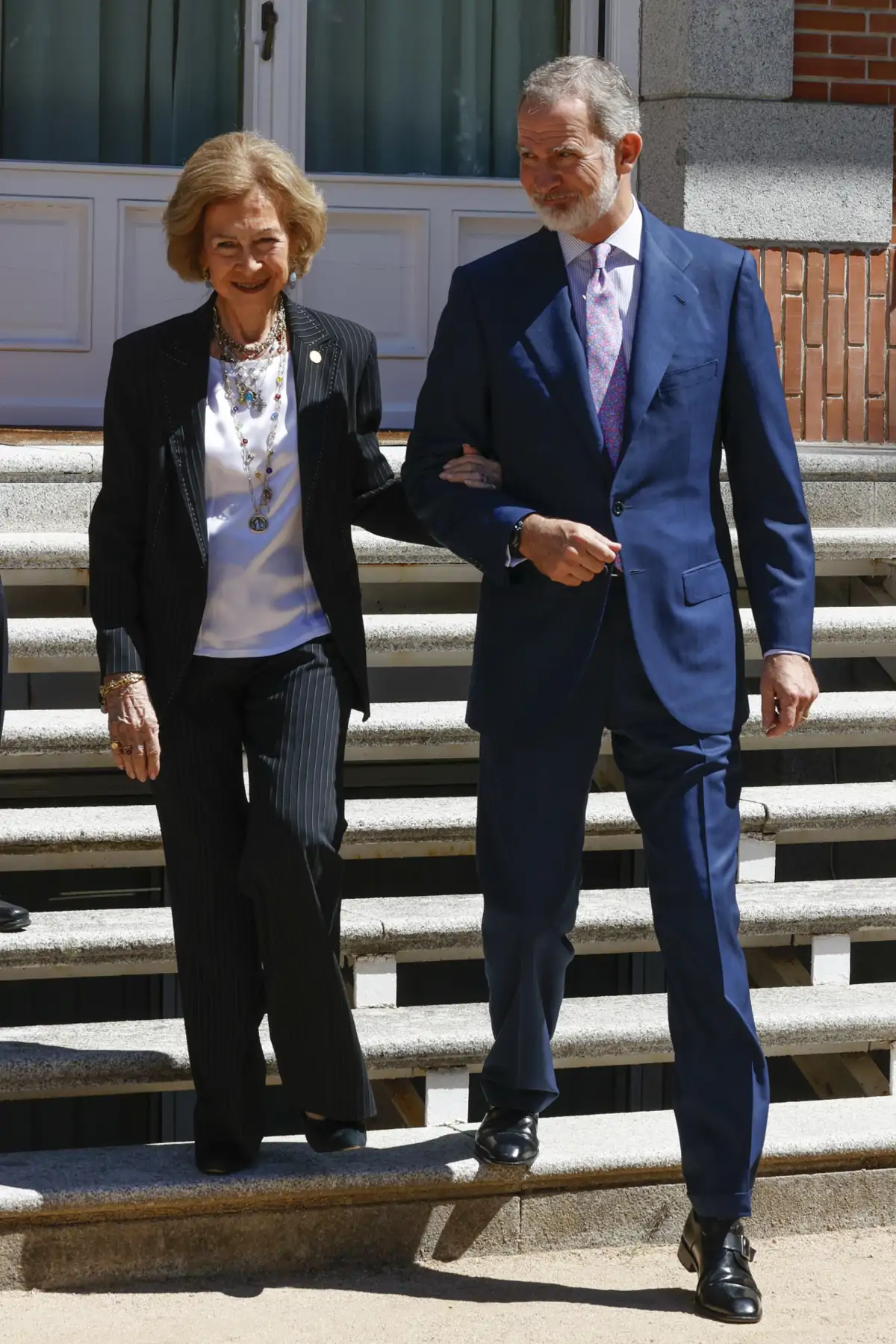 Entertainment news Celebrity gossip Movie and TV show updates Latest celebrity news Trending entertainment stories Reina Sofía y Felipe VI