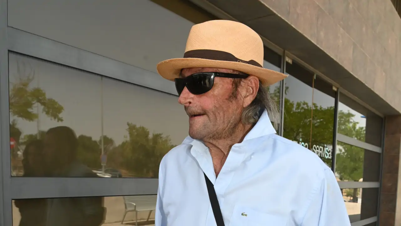 Amador Mohedano recibe el alta hospitalaria tras cinco días ingresado: “Hay  que hacer más pruebas”