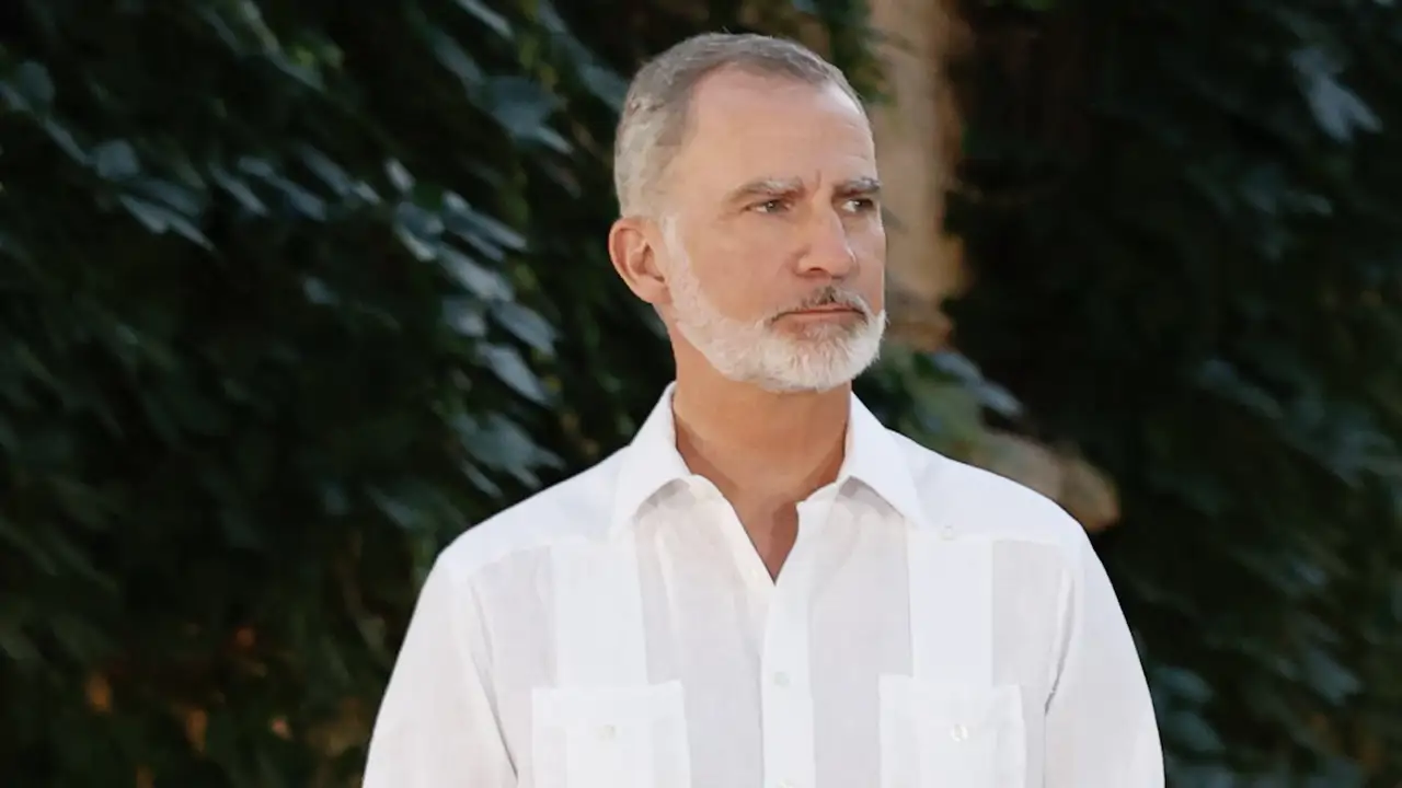 Cambio de planes in extremis para Felipe VI: interrumpe sus vacaciones en Grecia con la reina Letizia por un importante motivo