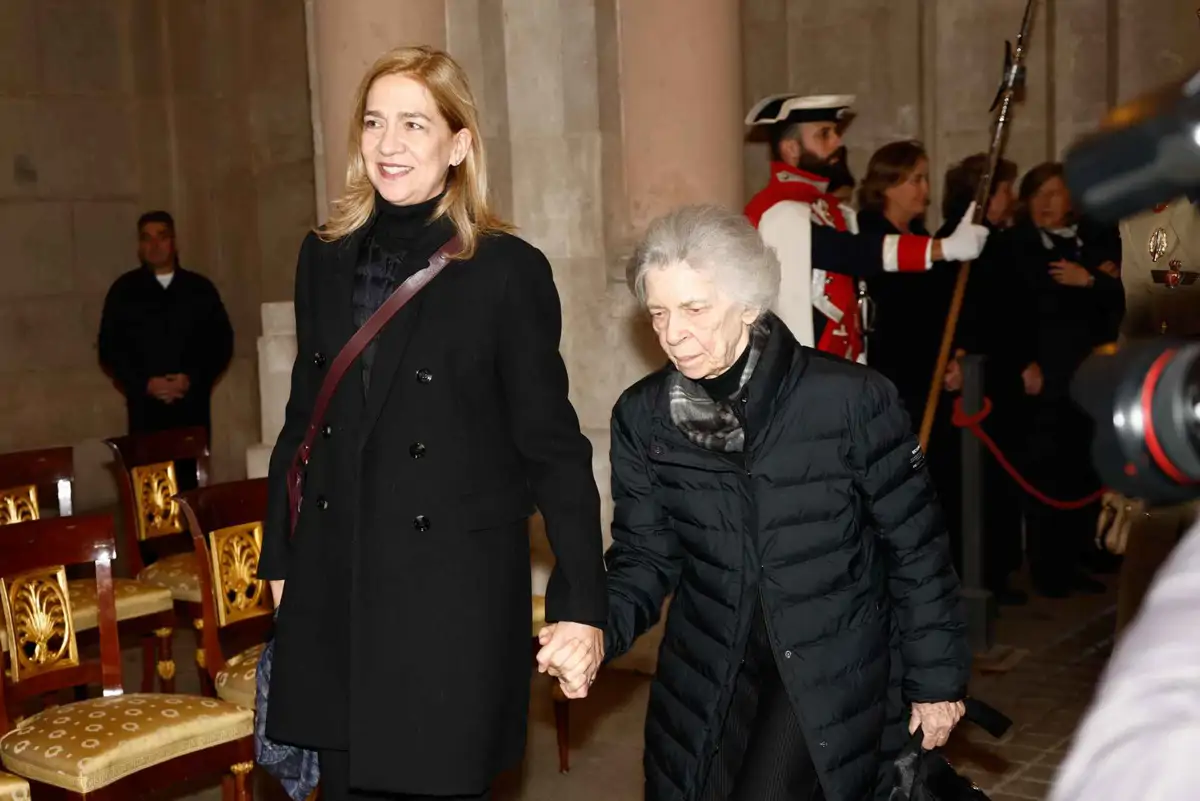 Pilar Eyre, experta en Casa Real, desvela el peor año de la reina Sofía: "Ha dado un bajón. Está desgastada por los sufrimientos y los disgustos que ha tenido"