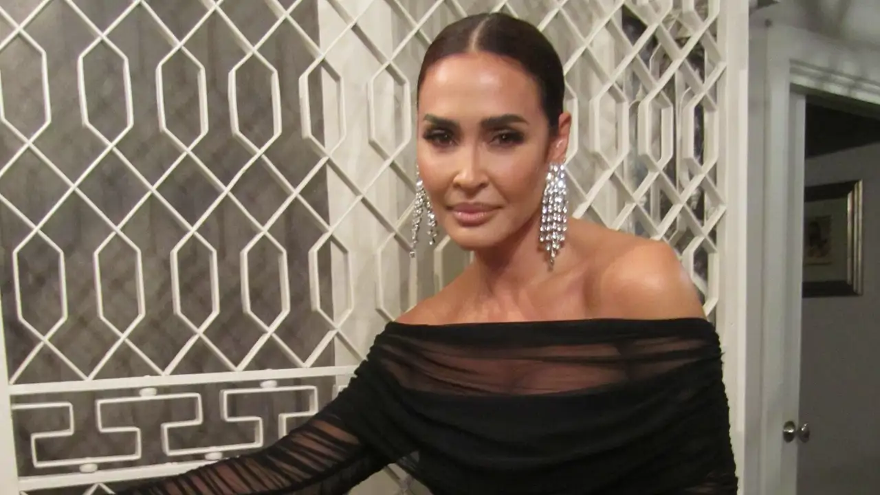 Rashmi R Nair opulent background